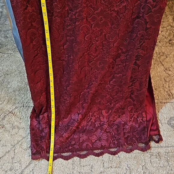 NWT Marina Burgundy lace maxi dress size 8 - Picture 13 of 15